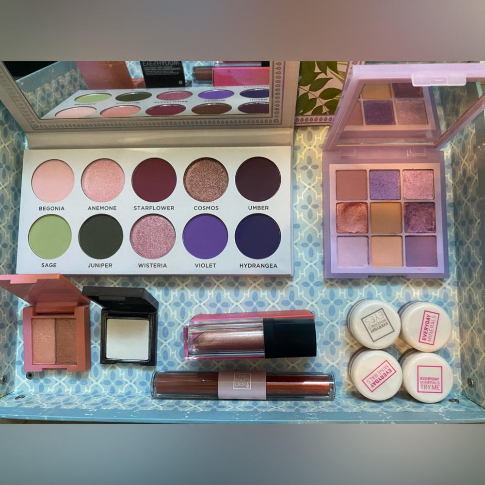 Boat load of Eye Makeup
